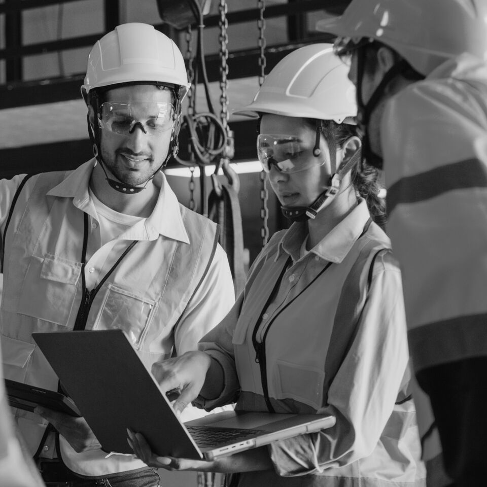 SINGLE-IMAGE_engineering-and-sustainable-production-plant_jul25