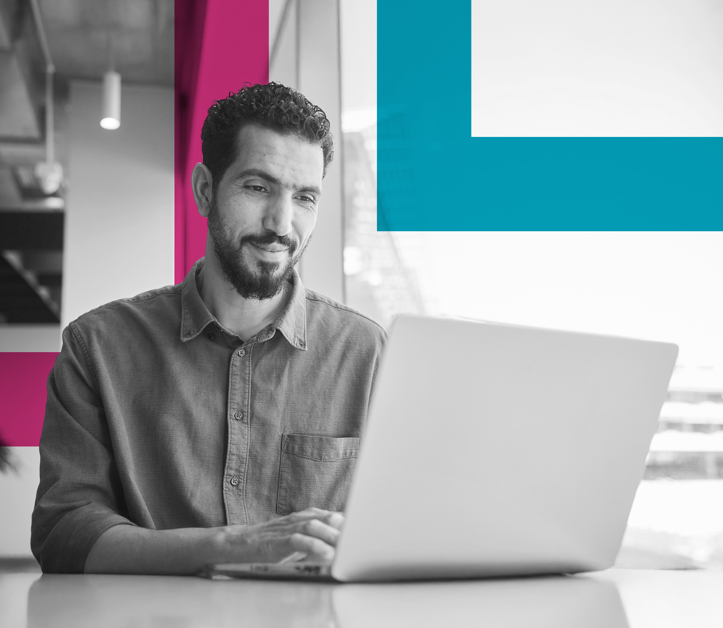 /bynder-asset/bynder:2F3F6BEE-0FDA-46FB-A395EDE6983526E2/240/SINGLE-IMAGE_squares-smiling-young-businessman-working-on-a-laptop_may25.png?1749636489000