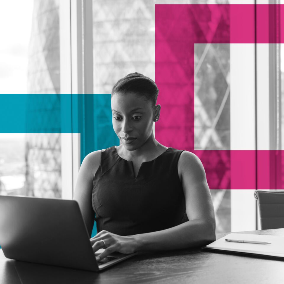 SINGLE-IMAGE_squares-woman-with-coffee-at-laptop_jun25