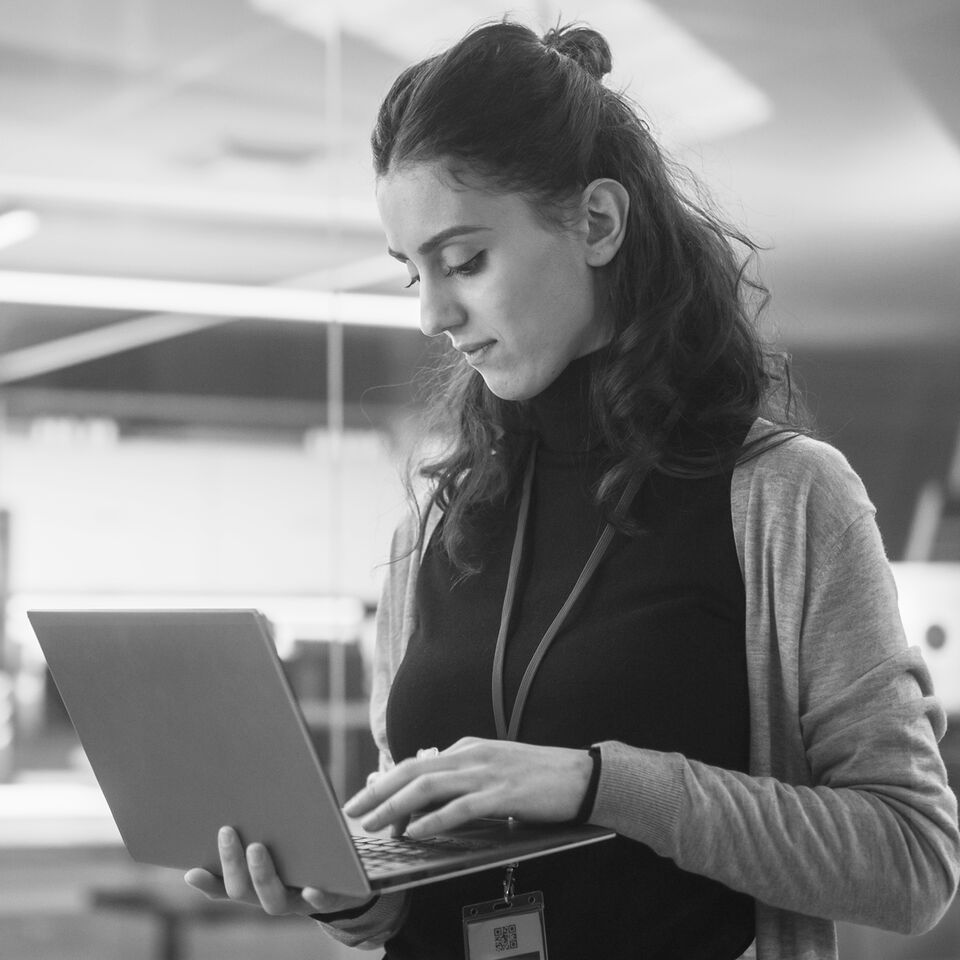 SINGLE-IMAGE_technological-software-engineering-using-a-laptop_jul24