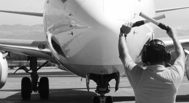 SINGLE-IMAGE_air-marshall-passenger-jet-on-runway_feb24