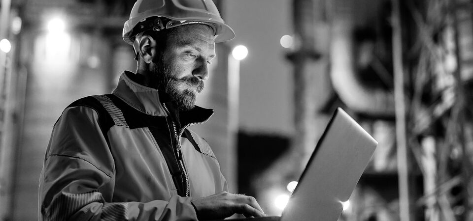 SINGLE-IMAGE_male-engineer-using-laptop-during-night-shift_jul25