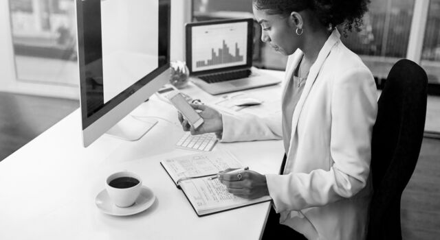 SINGLE-IMAGE_woman-accountant_oct23