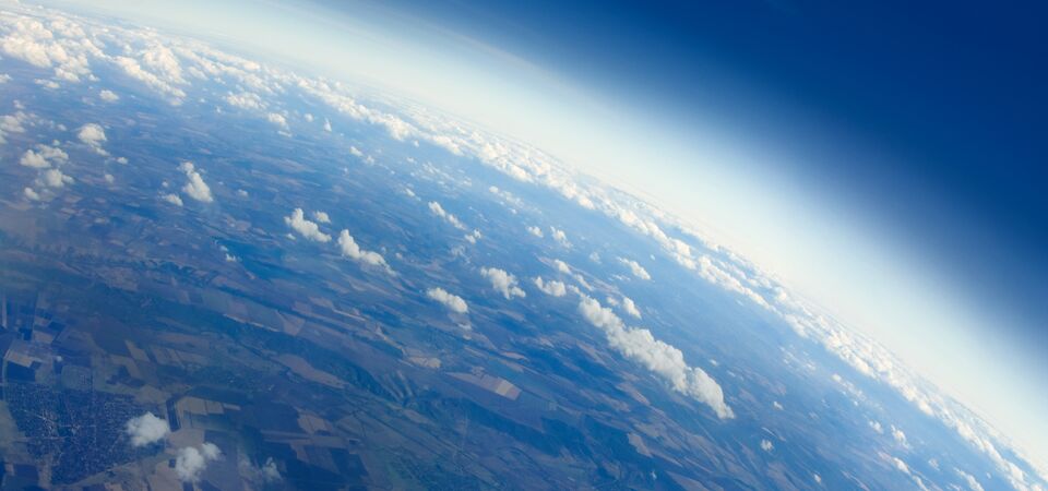COLOUR-IMAGE_earth-atmosphere-environment_feb26