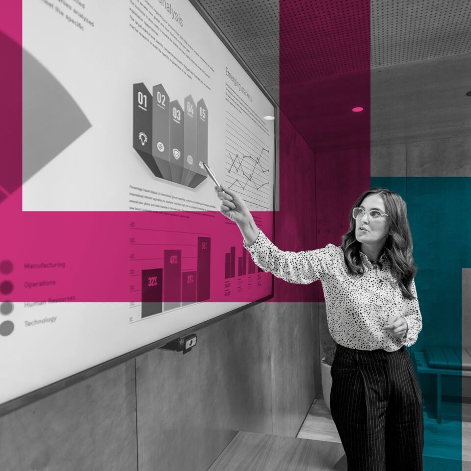 SINGLE-IMAGE_squares-lady-pointting-at-charts_aug25