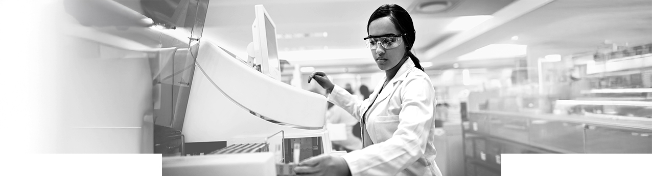 SINGLE-IMAGE_female-lab-technician-experimenting_mar25