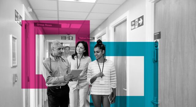 SINGLE-IMAGE_squares-doctors-walking-in-corridor_sept24